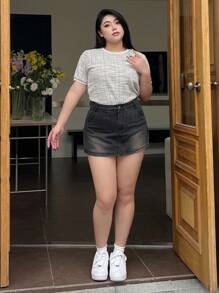Dazy Petite Plus Plus Size Button Details Plaid Short Sleeve T-Shirt For Summer Casual Style