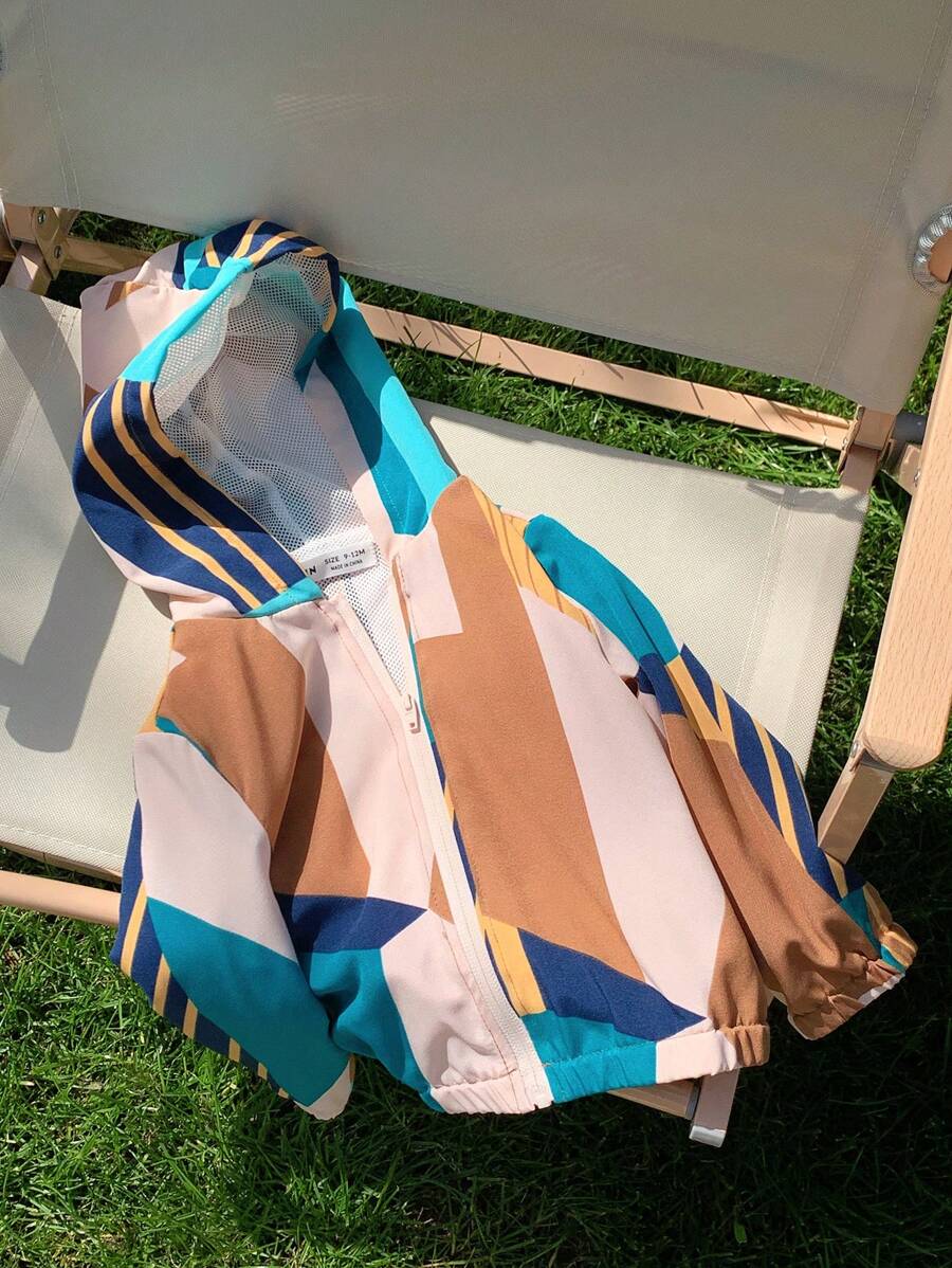 SHEIN Baby Girl Casual Geometric Pattern Hooded Wind Jacket With Lining - Multicolor - View 1