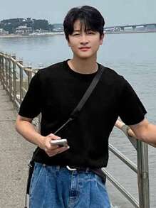 DAZY Men's Summer Solid Knit Crewneck Short Sleeve Top - Black - View 4