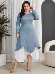 Mulvari Plus Size Color Block Round Neck Elegant Asymmetric Hem Midi Dress - Blue - View 3
