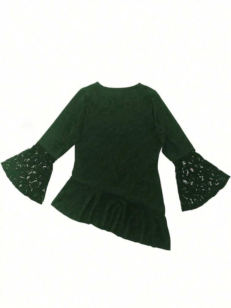 Plus Size Lace Patchwork Flare Sleeve Asymmetric Hem T-Shirt
