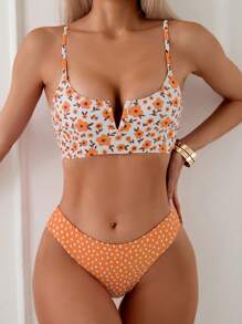 SHEIN Swim 夏季沙灘女性花卉印花比基尼套裝，包括胸罩和短褲，適用於游泳 - 彩色 - 查看 1