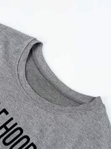 SHEIN 大码夏季短袖 T 恤，带标语印花，半兜帽半圣，这意味着与我一起祈祷，不要和我一起玩图案 T 恤女式上衣