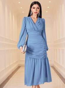 Modelyn Women's Fashionable Summer Solid Color Long Sleeve Dress With Pleated Design