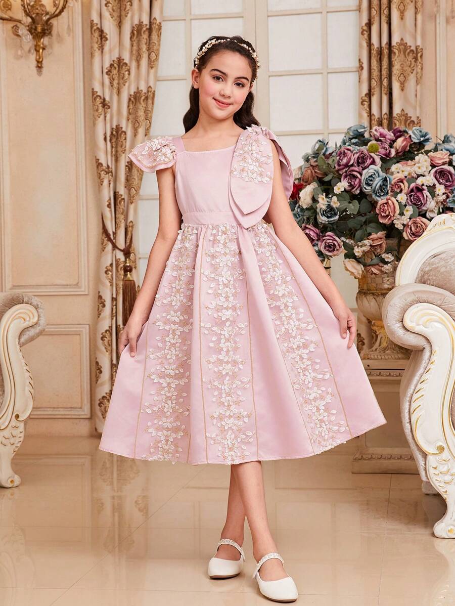SHEIN Tween Girls' Joint Casual Asymmetric Neckline Floral Embroidery Short Flutter Sleeve Dress With Bowknot - Pink - View 1