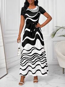 SHEIN Lady Vestido de mujer con bloque de color y línea asimétrica impresa - Blanco y Negro - Ver 3