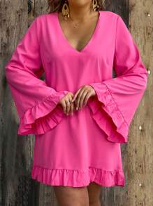 SHEIN Holidaya Kích thước lớn Của phụ nữ Màu hồng Cổ chữ V Viền Ruffle Tay áo loe Đầm - Màu Hồng Tươi - Xem 5