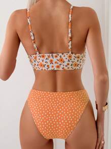 SHEIN Swim 夏季沙灘女性花卉印花比基尼套裝，包括胸罩和短褲，適用於游泳 - 彩色 - 查看 2