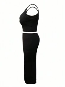 SHEIN Solid Color Crop Top And Long Skirt Two-Piece Set For Plus Size Women - Black - View 3