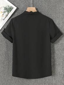 SHEIN 適用於tween男孩的鈕扣設計休閑短袖衫,適用於春夏日常穿著 - 黑色 - 查看 2