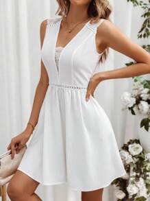 SHEIN Frenchy 女士純色蕾絲拼接無袖連衣裙畢業白裙夏日連身裙返校舞會禮服裙白色蕾絲裙白色晚禮服白色短裙白色晚禮服白色迷你裙茶會裝婚禮女裝畢業白裙返校舞會禮服裙白色蕾絲裙白色晚禮服 - 白色 - 查看 3