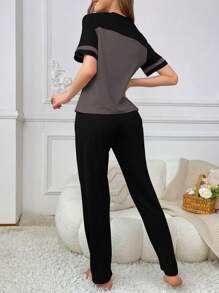 SHEIN Color Block Slogan Printed Pajamas Set - Grey - View 2