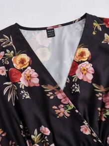 SHEIN Clasi Vestido maxi con escote en V, manga corta abultada y estampado floral para mujer