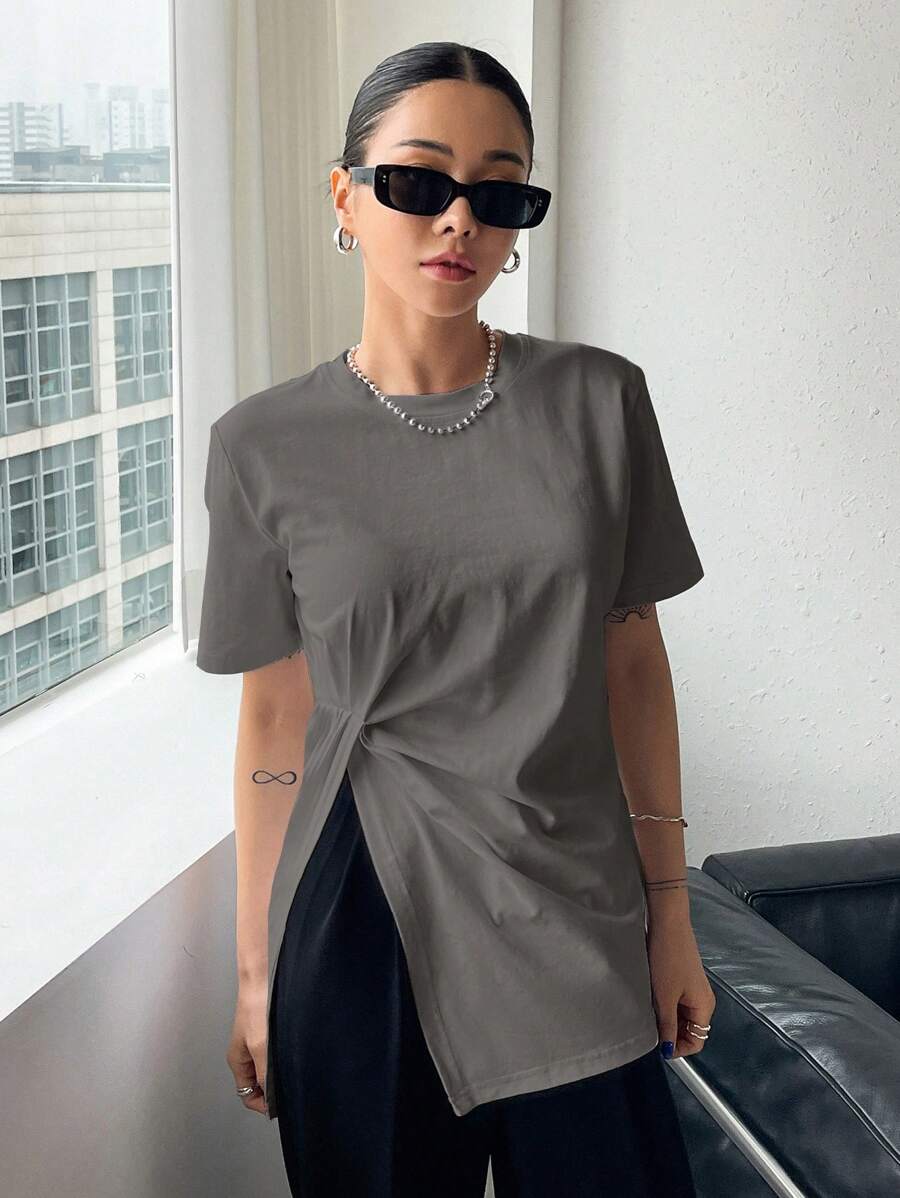 DAZY Camiseta De Manga Corta Básica Y De Moda, Casual De Verano Con Dobladillo Dividido - Gris Oscuro - Ver 1