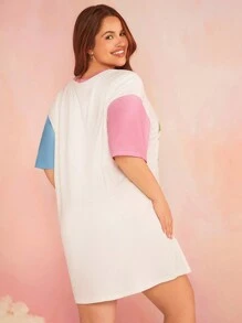 SHEIN X Care Bears 加大码夏季宽松睡裙，彩色星星、小熊和梦幻印花图案，宽肩带，活力粉蓝撞色 - 彩色 - 查看 2