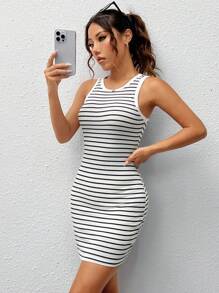 SHEIN EZwear Vestido de verano sin mangas y cuello redondo con rayas blancas para mujeres casuales