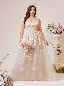 SHEIN Belle Kích thước lớn Tinh tế Biến đổi dần Thêu Ren Ngắn tay Cổ vuông Nhìn xuyên qua Váy dự tiệc - trắng - Xem 2