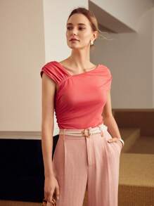 MOTF PREMIUM ÁO THUN DỆT KIM VAI BẤT ĐỐI XỨNG CÓ VẢI NỮ - Đỏ - Xem 4