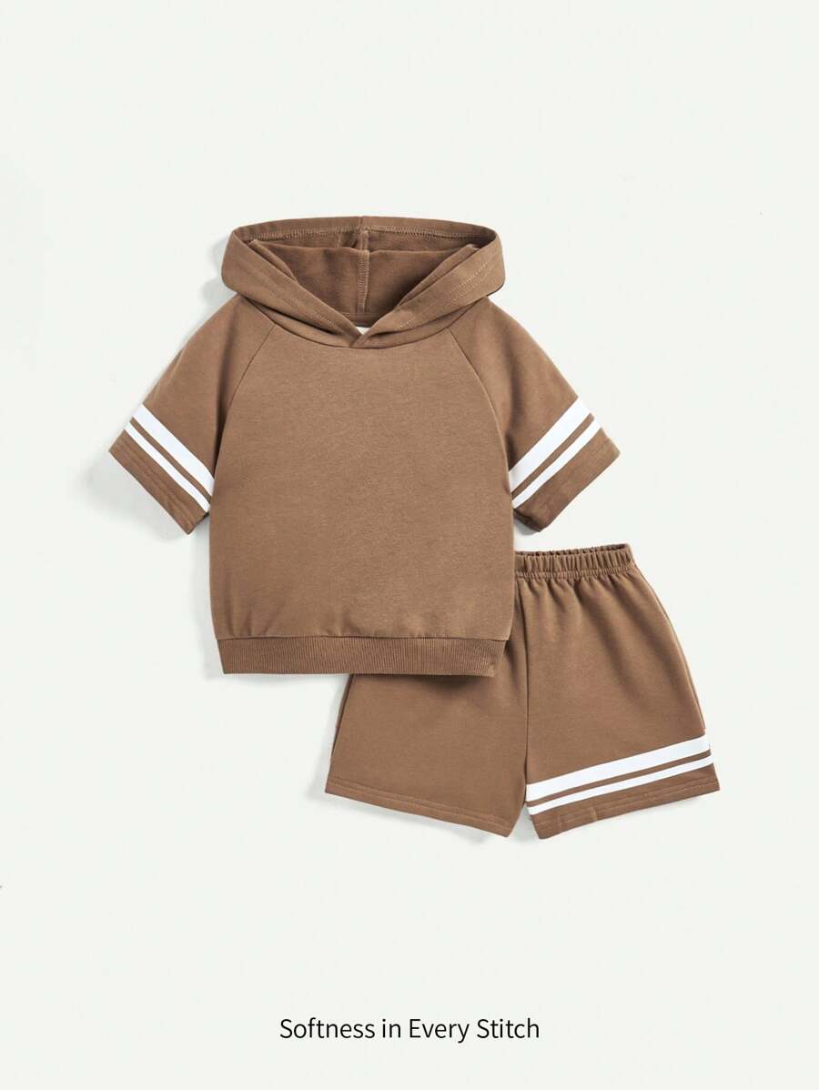 Bộ áo nỉ có mũ trùm đầu bằng tay Raglan mềm mại dệt kim dành cho bé trai và quần short thường ngày - Màu Khaki - Xem 1