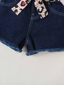 Cô Gái Trẻ Giải trí Và vui tươi In hoa Báo Bướm & Chữ in Áo thun Áo & Thắt lưng Tối Denim Quần Short Còng 2 Miếng Bộ - trắng - Xem 4