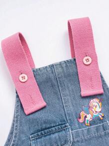Cô Gái Trẻ Kỳ lân & Đồ họa Chữ cái Quần yếm Denim - Rửa nhẹ - Xem 3