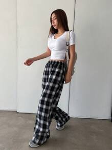 DAZY Solid Color Round Neck Slim Fit Cropped T-Shirt, Summer