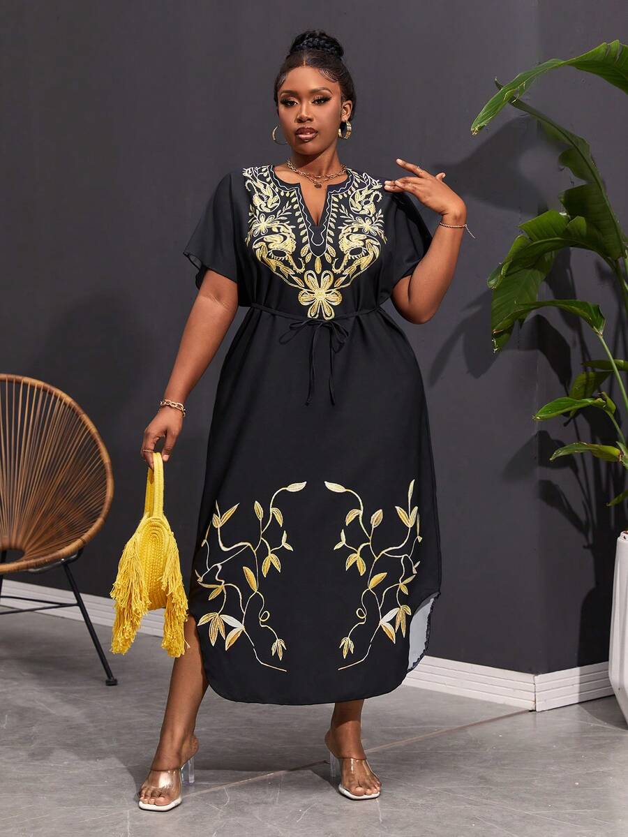 SHEIN Holidaya 加大尺碼鑲金印花短袖裙，春夏季節舒適拼接深V領短袖裙 - 黑色 - 查看 1