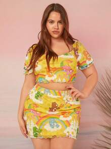 SHEIN X Care Bears Conjunto de top y falda para verano de talla grande, cómodo y fresco con manga globito y estampado de nube, oso y arcoíris en malla elástica impresa