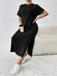 SHEIN Essnce Plus Size Spring/Summer Casual Loose Fit Basic Short Sleeve Split T-Shirt Dress With Pocket