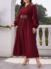 Seusyu Burgundowa czerwona plus size wakacyjna sukienka mini w kwiatowym stylu patchworkowym z krzyżującymi się paskami i wiązaniem w talii - Burgund - Zobacz 3