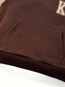 男嬰字母圖案插肩袖連帽衫和運動褲 - 棕色 - 查看 5