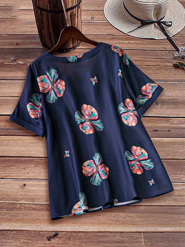 夏用の大きいサイズ ショートスリーブ フローラルプリント ウィメンズシャツ