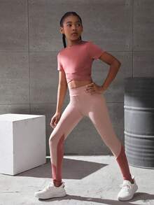 SHEIN Tween女孩短袖交叉裾t恤和打底褲運動套裝,彈力透氣吸濕排汗,適用於騎車、跑步、室內舞蹈、健身訓練 - 彩色 - 查看 4