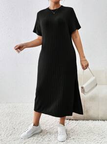 SHEIN Essnce Plus Size Spring/Summer Casual Loose Fit Basic Short Sleeve Split T-Shirt Dress With Pocket