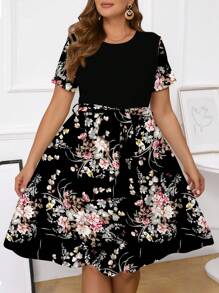 SHEIN Clasi 全身印花圆领短袖大码修身女式夏装 - 黑色 - 查看 1