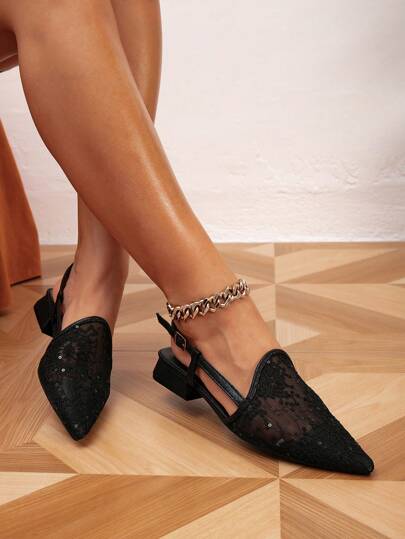 أحذية نسائية مسطحة ذات أصابع مدببة، منفذة للهواء، من الدانتيل والشبك، مناسبة للربيع والصيف والخريف والشتاء