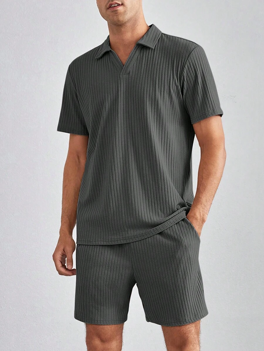 Manfinity VCAY 夏季鬆身男士純色短袖T恤和短褲套裝 - 深灰色 - 查看 1