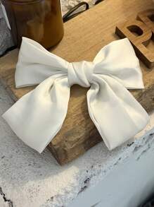 DAZY Women's Solid Color Elegant Bow Knot Shaped Hair Clip For Daily Use Cute Valentines Claw Clips Hair Claws Hair Barrettes - Beige - View 3