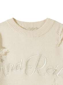 男女皆宜的休闲宽松圆领毛衣，饰有字母刺绣、星星图案和做旧流苏下摆，适合春、秋、冬三季穿着，长袖上衣