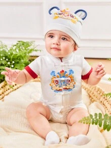 SHEIN Nouveau-né Garçon Barboteuse À Manches Courtes Boutonnée Style Chinois Avec Col Mandarin, Chapeau Tête De Tigre Et Ensemble De Pantalons Assortis