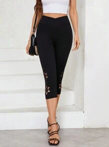 SHEIN Clasi Vòng eo chữ V Ren Hoa Xu hướng: Cắt giảm Capri Xà cạp - màu đen - Xem 2