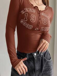 DAZY 印字半排釦大圓領修身長袖女T恤，適用於春夏季節 - 珊瑚橙 - 查看 4