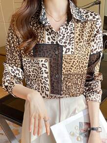 宽松版型随机印花个性化衬衫 - 春季新品，长袖时尚通勤雪纺圣诞女式衬衫 - 棕色 - 查看 1