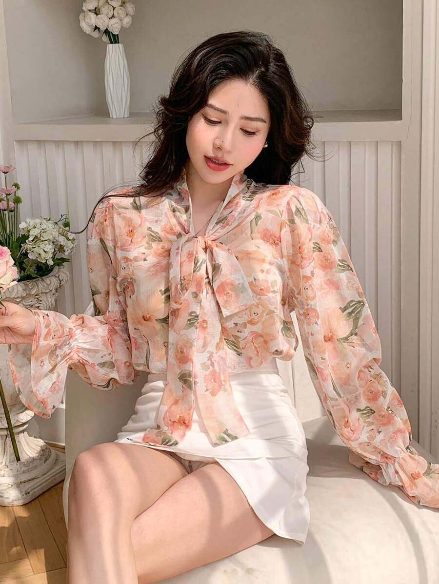 DAZY Áo sơ mi dáng rộng tay dài in hoa, bèo nhún và dây buộc, thích hợp cho kỳ nghỉ của nữ. - Hồng - Xem 1
