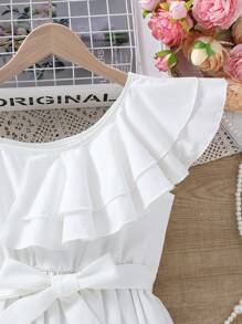 SHEIN Tween-Mädchen Weißes Kleid mit asymmetrischem Ausschnitt und Rüschenbesatz für den Sommer