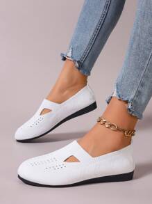 Plus Size Women's White Hollow Out Comfortable Flat Shoes For Spring And Summer - White - View 4