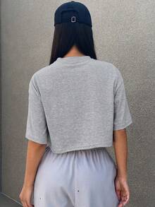 DAZY Loose Fit Cropped T-Shirt With Drop Shoulder, Knot Front Hem And Letter Print - Light Grey - View 4