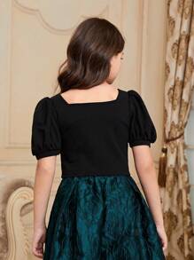 Tween Girl Lovely 3d Flower Puff Sleeve T-Shirt - Black and White - View 7