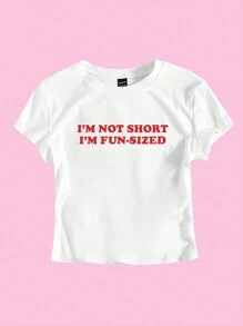 SHEIN Unity Áo thun nữ dáng ôm lửng in khẩu hiệu, mùa hè "I'M NOT SHORT I'M FUN SIZED" (Tôi không lùn, tôi chỉ nhỏ nhắn thôi) - Áo thun nữ in hình đồ họa. - trắng - Xem 4