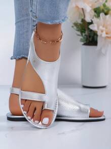 Sandales plates en tong dorées et argentées pour femmes, avec orteils ouverts, enfiler et porter. Tongs antidérapantes d'intérieur et d'extérieur en noir, blanc, gris, kaki